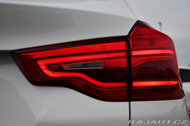 BMW X3 XDRIVE20D HK CARPLAY HUD 2019