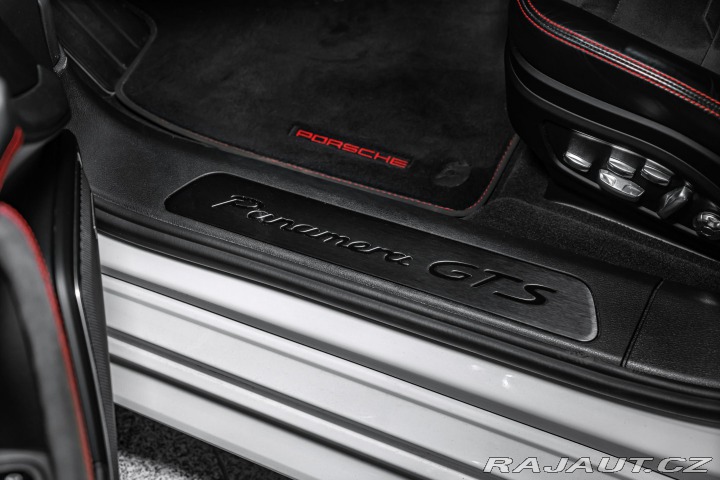 Porsche Panamera PDLS+/PASM/HUD/NIGHTVIS/N 2019