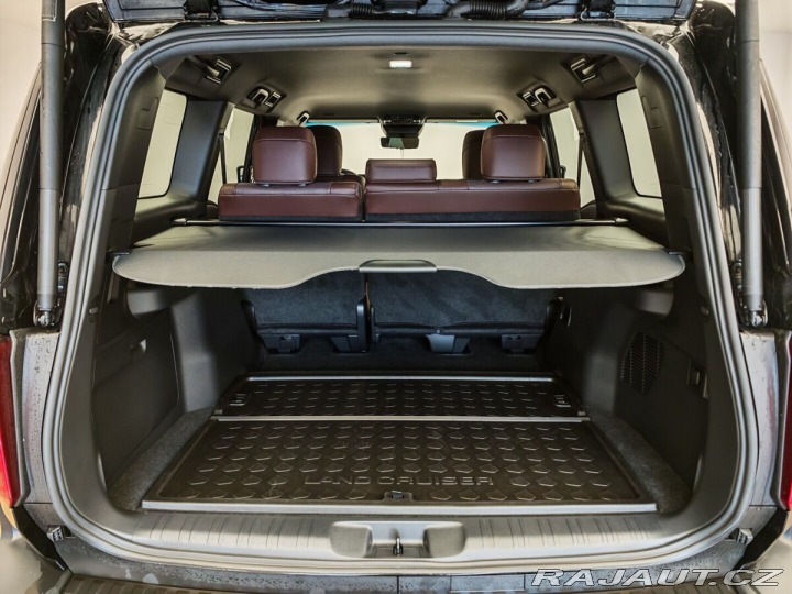 Toyota Land Cruiser 2.8 D-4D 204 k Executive 2025