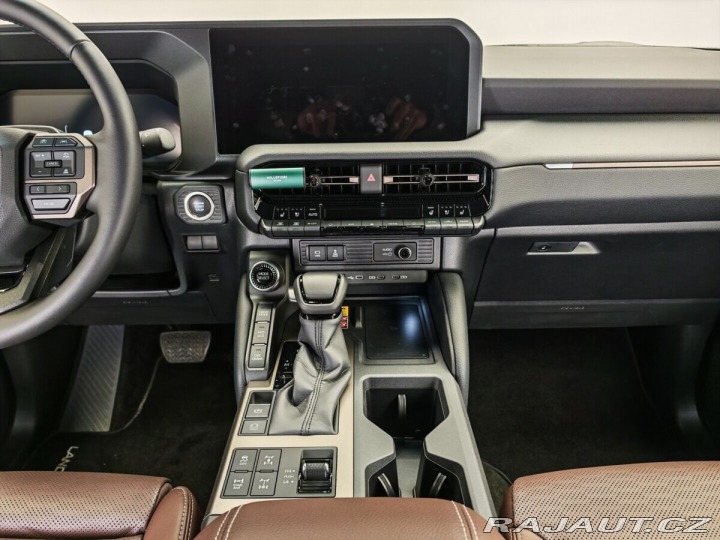 Toyota Land Cruiser 2.8 D-4D 204 k Executive 2025