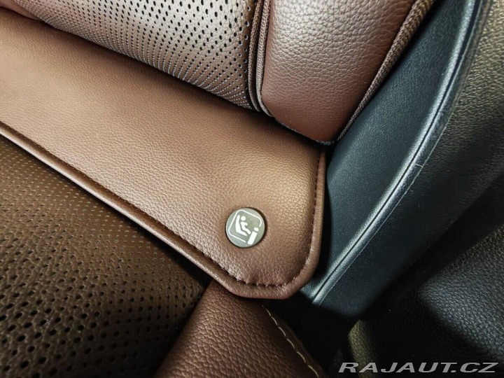 Toyota Land Cruiser 2.8 D-4D 204 k Executive 2025