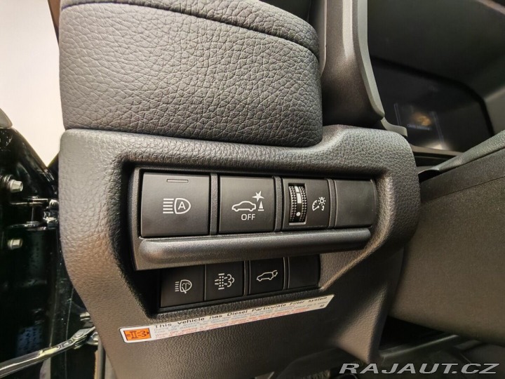 Toyota Land Cruiser 2.8 D-4D 204 k Executive 2025