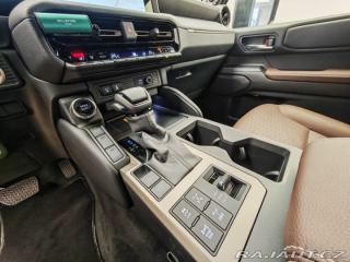 Toyota Land Cruiser 2.8 D-4D 204 k Executive 2025