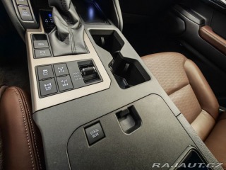 Toyota Land Cruiser 2.8 D-4D 204 k Executive 2025