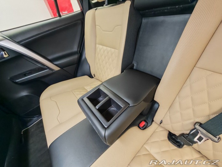 Toyota RAV4 2.5 Hybrid 145 kW Selecti 2018