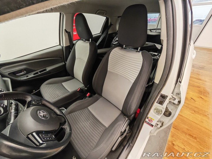 Toyota Yaris 1.5 Hybrid e-CVT Active T 2018