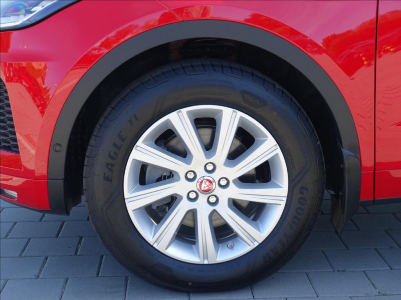 Jaguar E-Pace 2,0 R-Dynamic First EDT,1