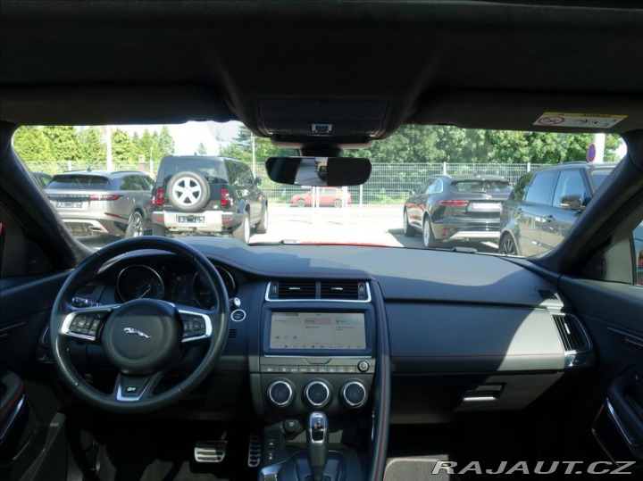Jaguar E-Pace 2,0 R-Dynamic First EDT,1 2018