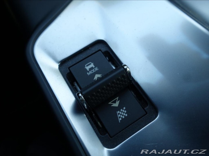 Jaguar E-Pace 2,0 R-Dynamic First EDT,1 2018