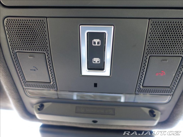 Jaguar E-Pace 2,0 R-Dynamic First EDT,1 2018