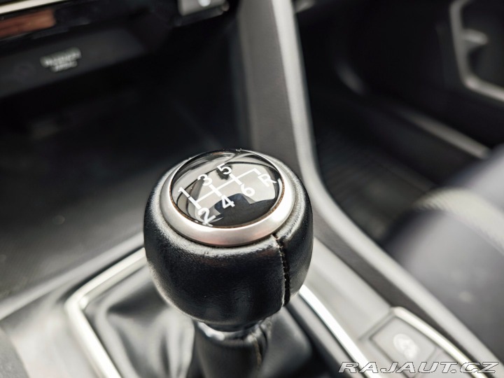 Honda Civic 4D 1.5 VTEC Turbo Eleganc 2019