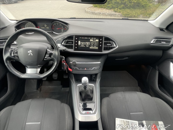 Peugeot 308 1,6 BHDi 88kw Allure LED 2014