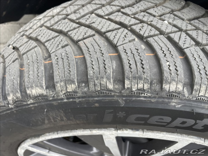 Peugeot 308 1,6 BHDi 88kw Allure LED 2014