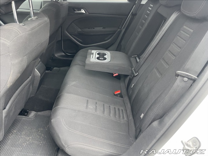 Peugeot 308 1,6 BHDi 88kw Allure LED 2014