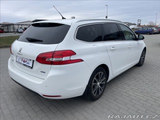 Peugeot 308 1,6 BHDi 88kw Allure LED 2014