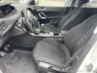 Peugeot 308 1,6 BHDi 88kw Allure LED 2014