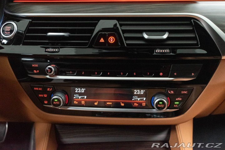 BMW 5 530d xD ///M*2xKOLA*DPH*Č 2023