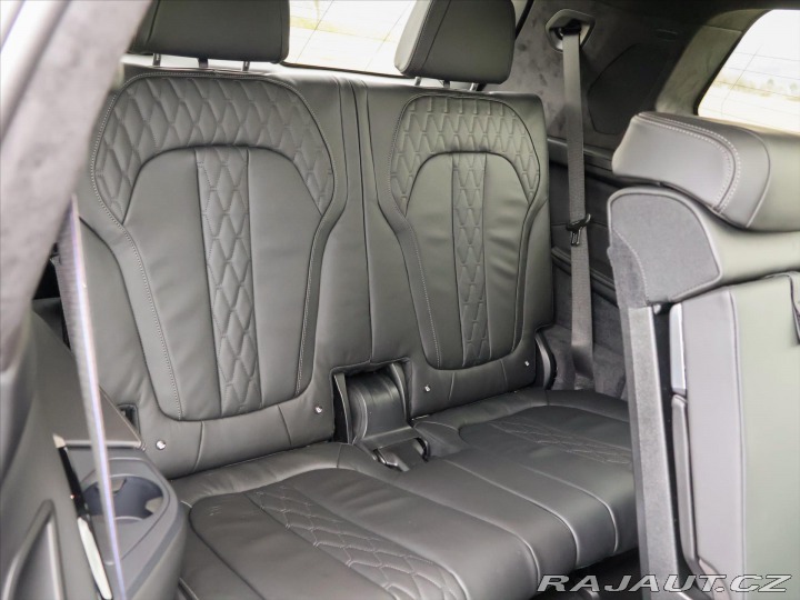 BMW X7 3,0 xDrive40d Mpacket 2026