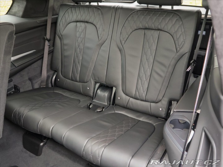 BMW X7 3,0 xDrive40d Mpacket 2026