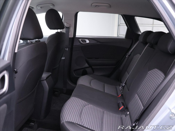 Kia Ceed 1,5 G 1.5 T-GDI KAPPA CZ 2022