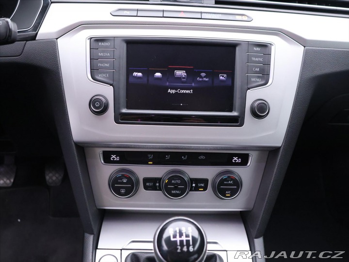 Volkswagen Passat 1,6 TDI Comfortline LED 2016