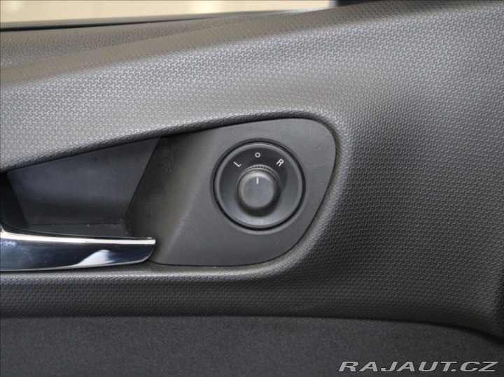 Opel Meriva 1,4 i 74kW 1.majitel ČR 2016