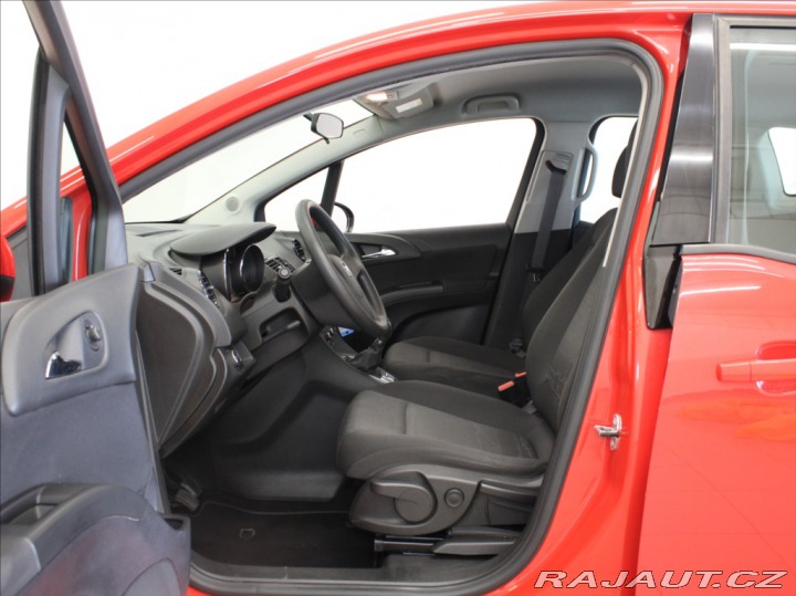 Opel Meriva 1,4 i 74kW 1.majitel ČR 2016
