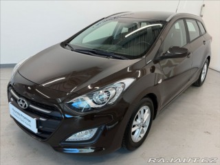 Hyundai i30 1,6 i TRIKOLOR 1.MAJITEL 2017