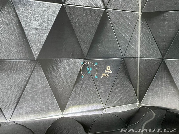 Mercedes-Benz E 4MATIC+, VZDUCH, PANORAMA 2021