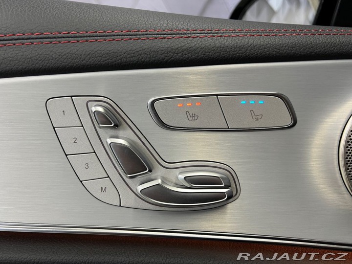Mercedes-Benz E 4MATIC+, VZDUCH, PANORAMA 2021