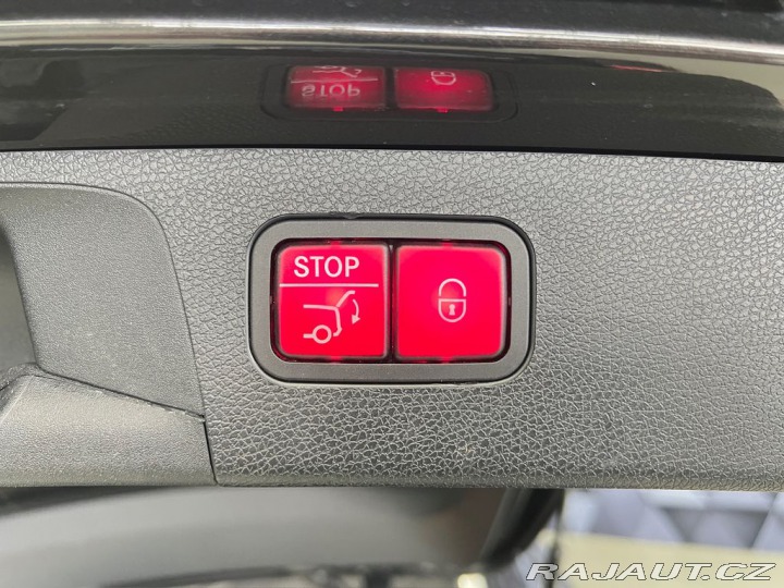 Mercedes-Benz E 4MATIC+, VZDUCH, PANORAMA 2021