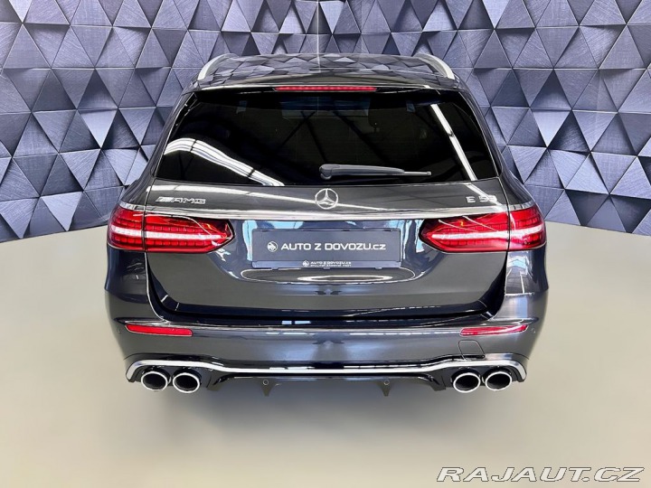 Mercedes-Benz E 4MATIC+, VZDUCH, PANORAMA 2021