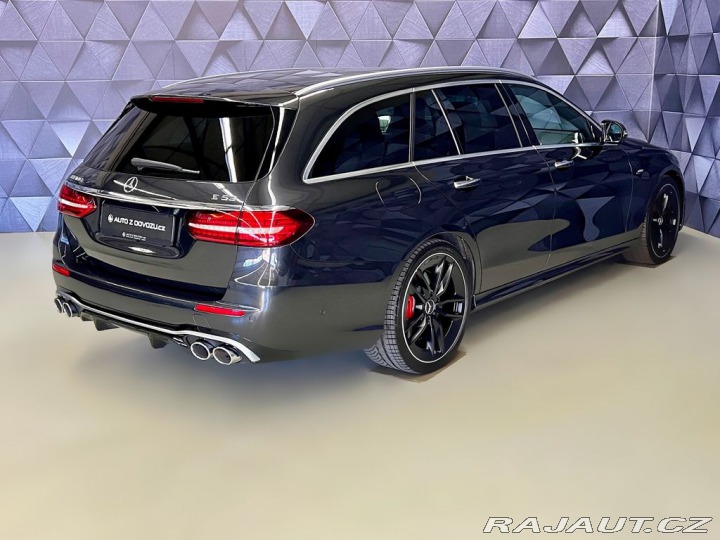 Mercedes-Benz E 4MATIC+, VZDUCH, PANORAMA 2021