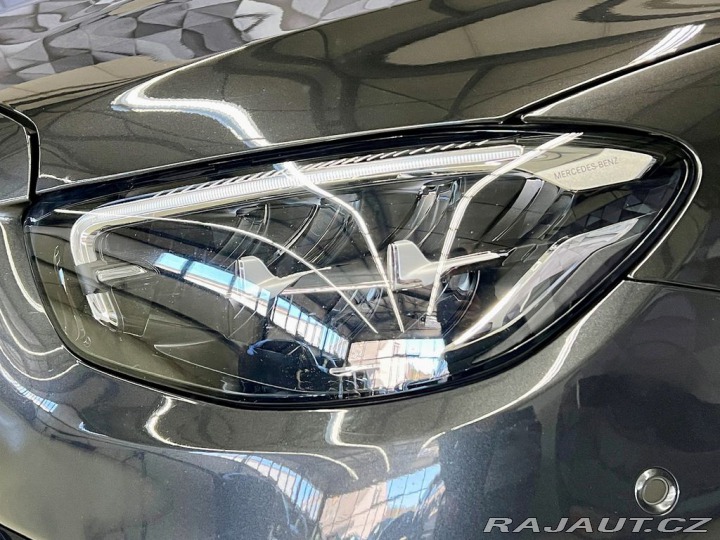 Mercedes-Benz E 4MATIC+, VZDUCH, PANORAMA 2021