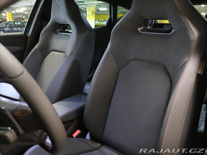 Cupra Formentor 1,5 e-HYBRID VZ 272HP DSG 2024