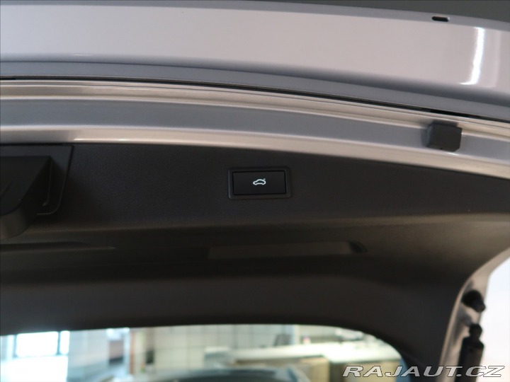 Seat Leon 1,4 TSI e-Hybrid Xcellenc 2023