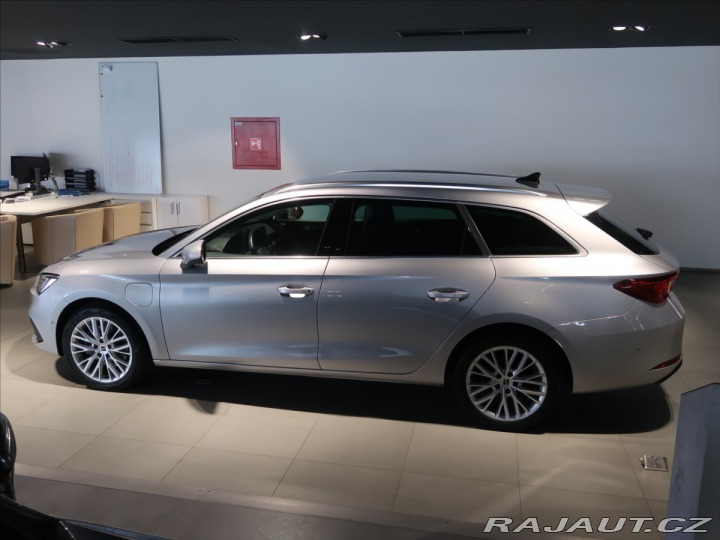 Seat Leon 1,4 TSI e-Hybrid Xcellenc 2023