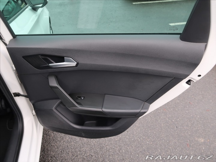 Seat Leon 1,0 eTSi DSG 81kW ČR 1.ma 2022