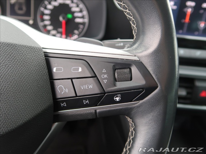 Seat Leon 1,0 eTSi DSG 81kW ČR 1.ma 2022