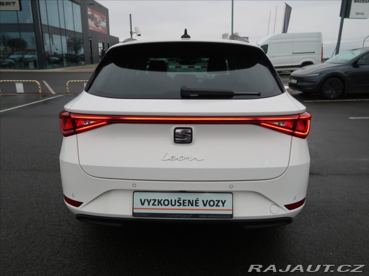 Seat Leon 1,0 eTSi DSG 81kW ČR 1.ma 2022