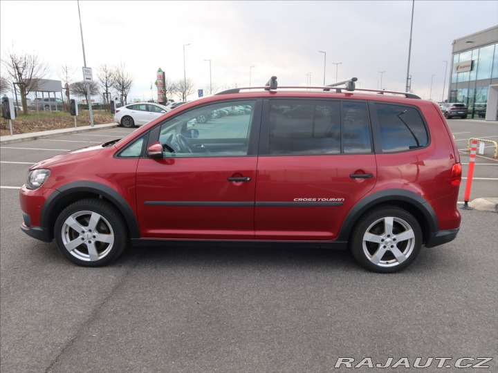 Volkswagen Touran 1,4 TGi DSG kůže PANO  Cr 2015