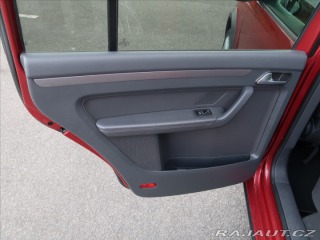 Volkswagen Touran 1,4 TGi DSG kůže PANO  Cr 2015