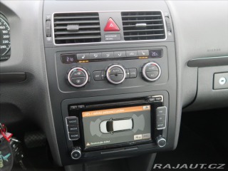 Volkswagen Touran 1,4 TGi DSG kůže PANO  Cr 2015