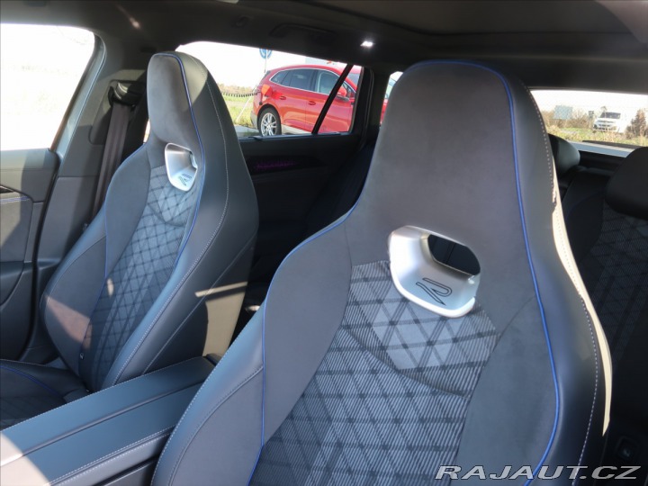 Volkswagen Passat Variant 1,5 TSi R-Line Pe 2025