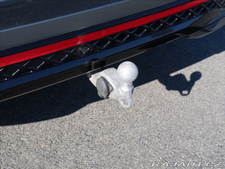 Volkswagen Passat Variant 1,5 TSi R-Line Pe 2025