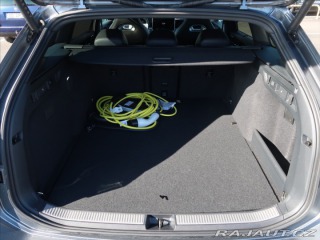 Volkswagen Passat Variant 1,5 TSi R-Line Pe 2025