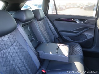 Volkswagen Passat Variant 1,5 TSi R-Line Pe 2025