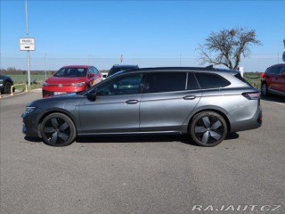 Volkswagen Passat Variant 1,5 TSi R-Line Pe 2025