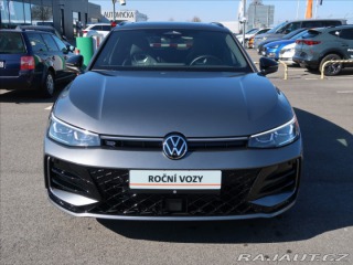 Volkswagen Passat Variant 1,5 TSi R-Line Pe 2025