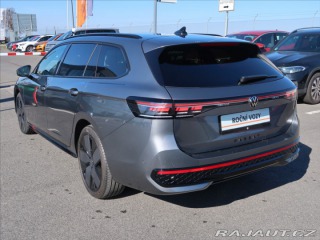 Volkswagen Passat Variant 1,5 TSi R-Line Pe 2025